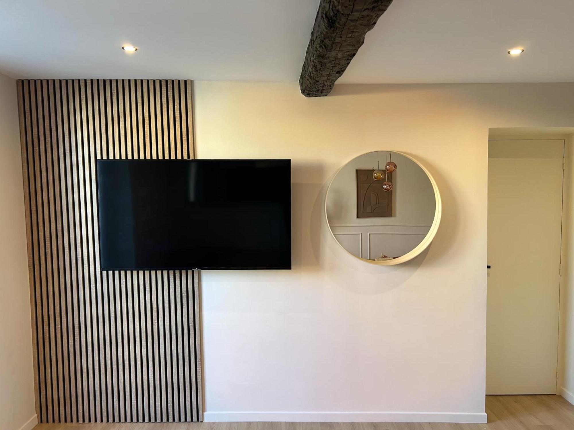 Appartement 3 Pieces Renove Au Coeur Du Vieil